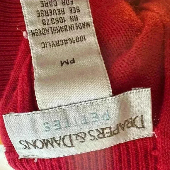 Draper’s & Damons Red Mock Neck Sweater, Back Acrylic Quarter Zipper Size PM. - Picture 11 of 11